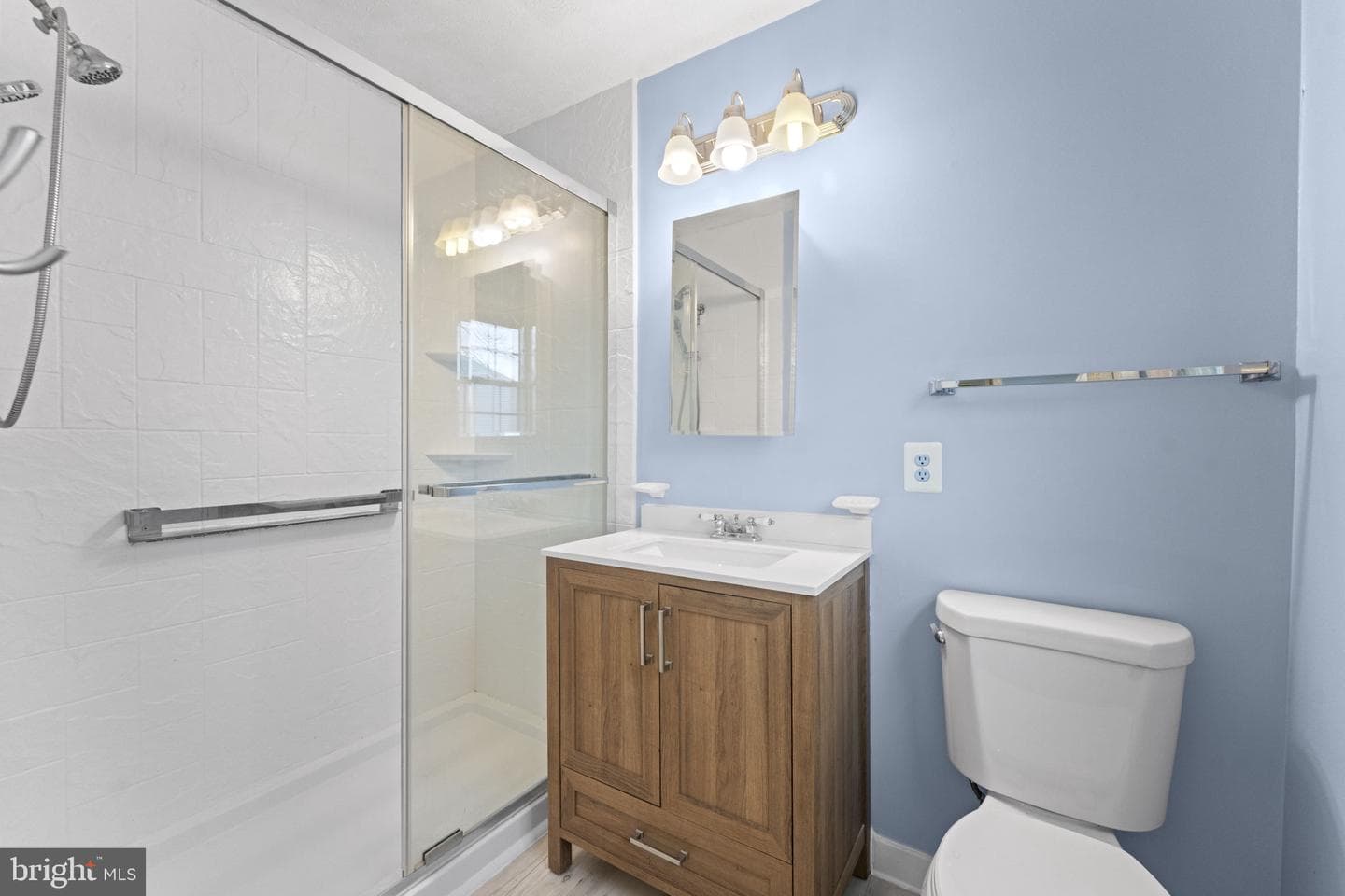 5504 Teak Court photo 32