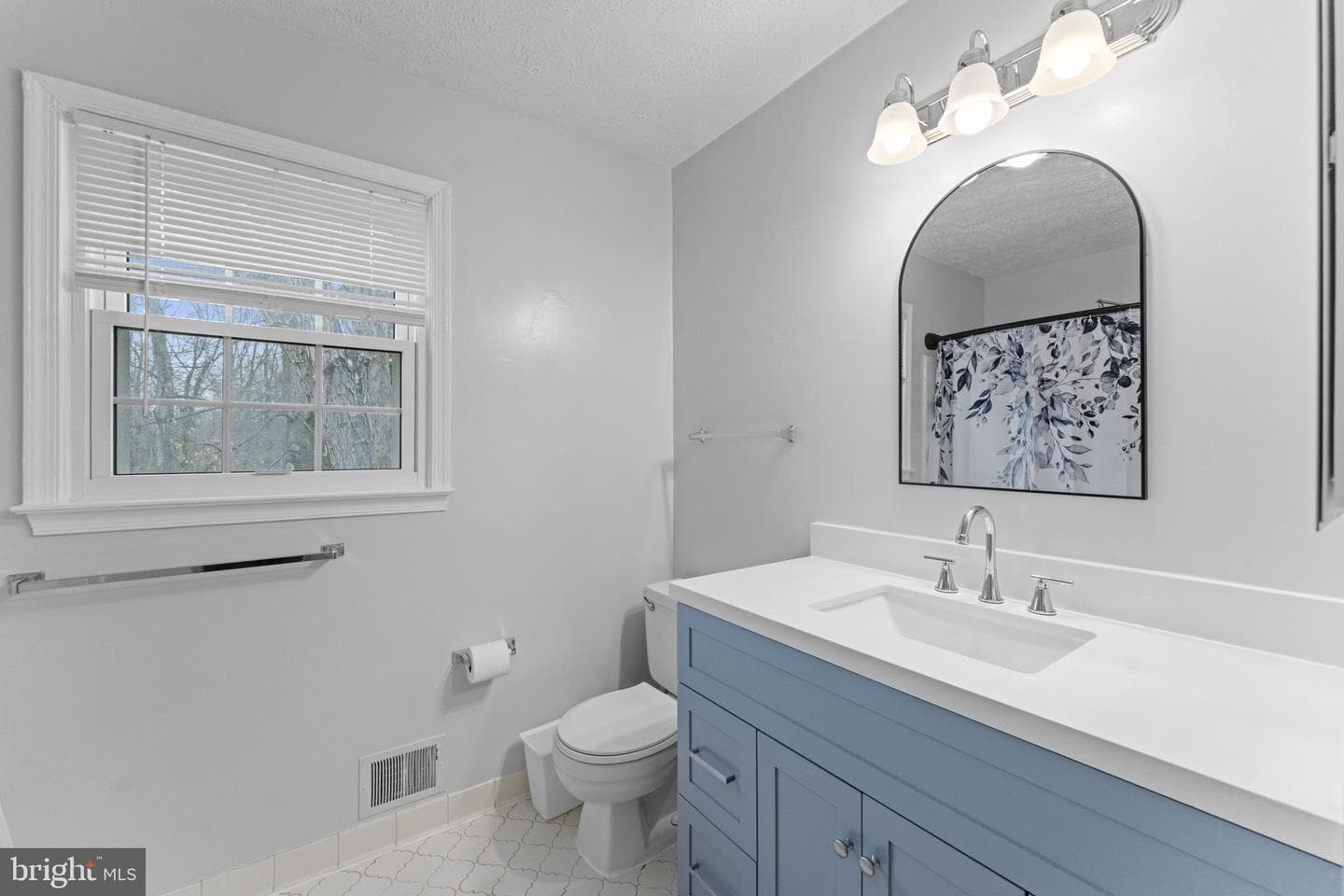5504 Teak Court photo 35