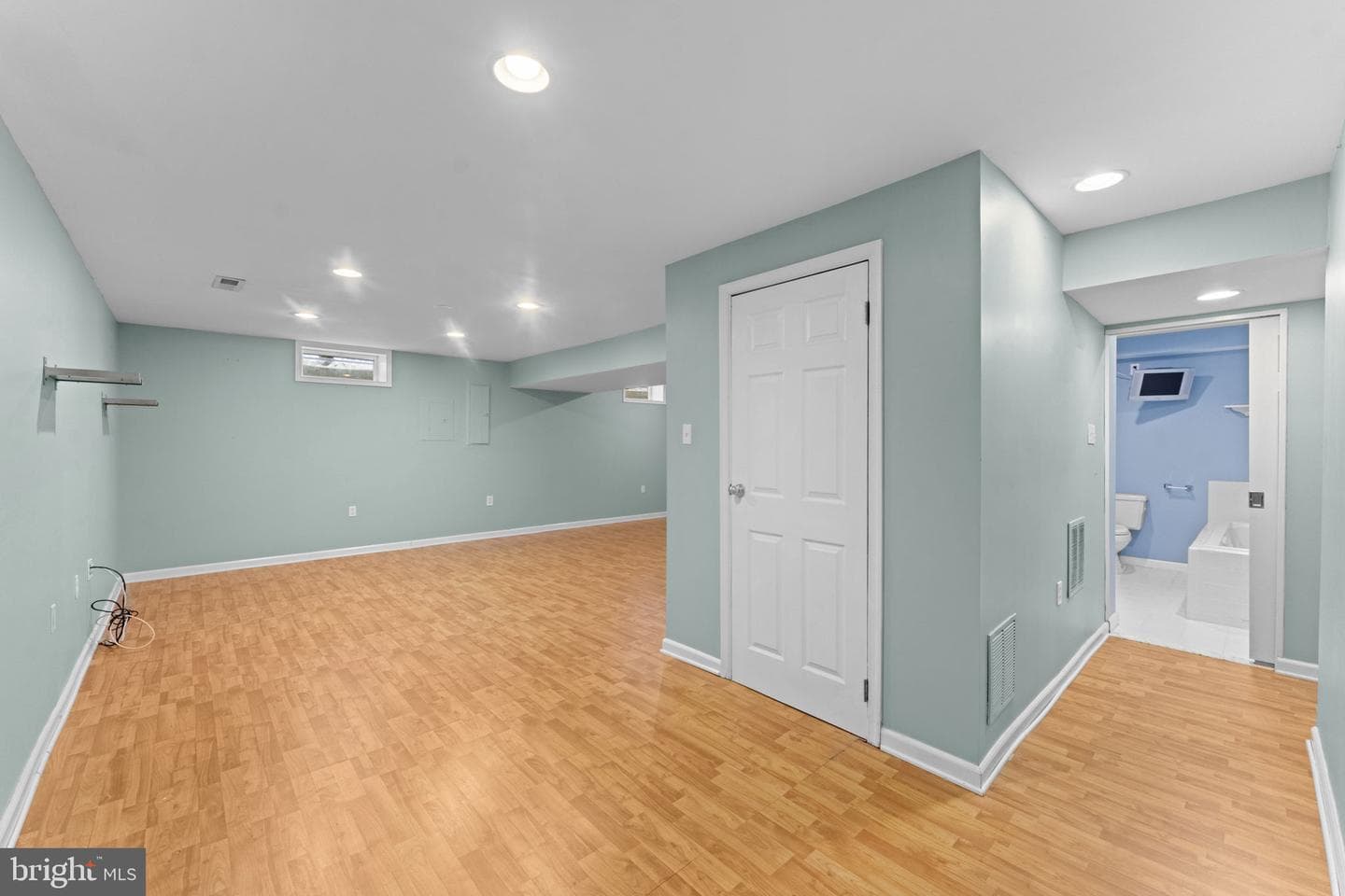 5504 Teak Court photo 44