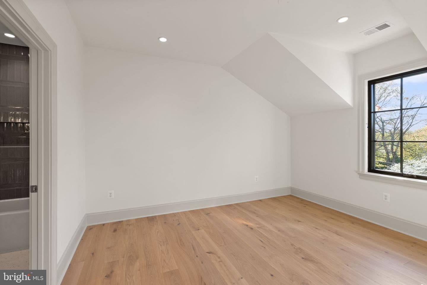 1223 Somerset Drive photo 34
