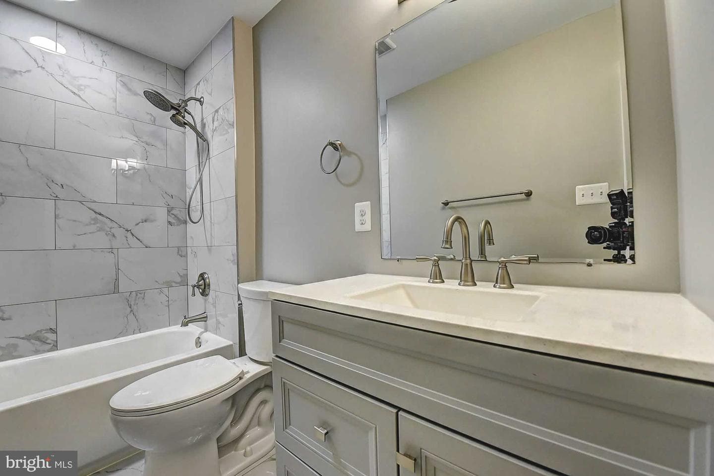 2226 Gunsmith Square photo 17