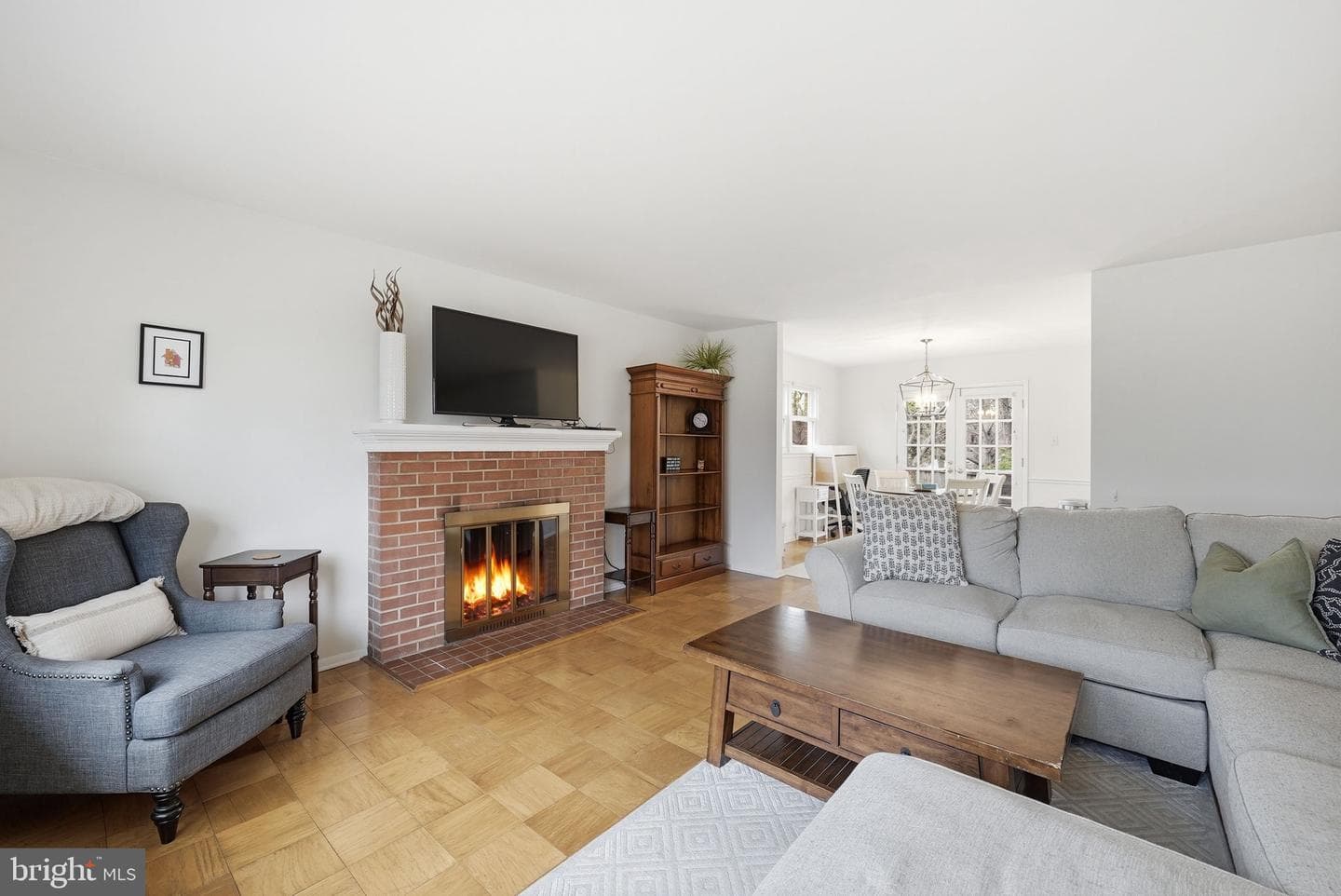 4616 Exeter Street photo 8