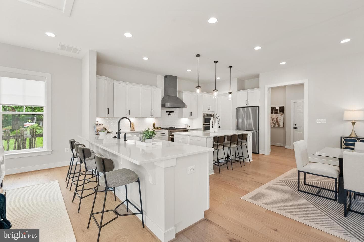 1212 Drake Street SW photo 33