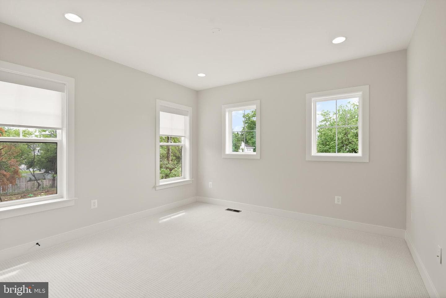 1212 Drake Street SW photo 51