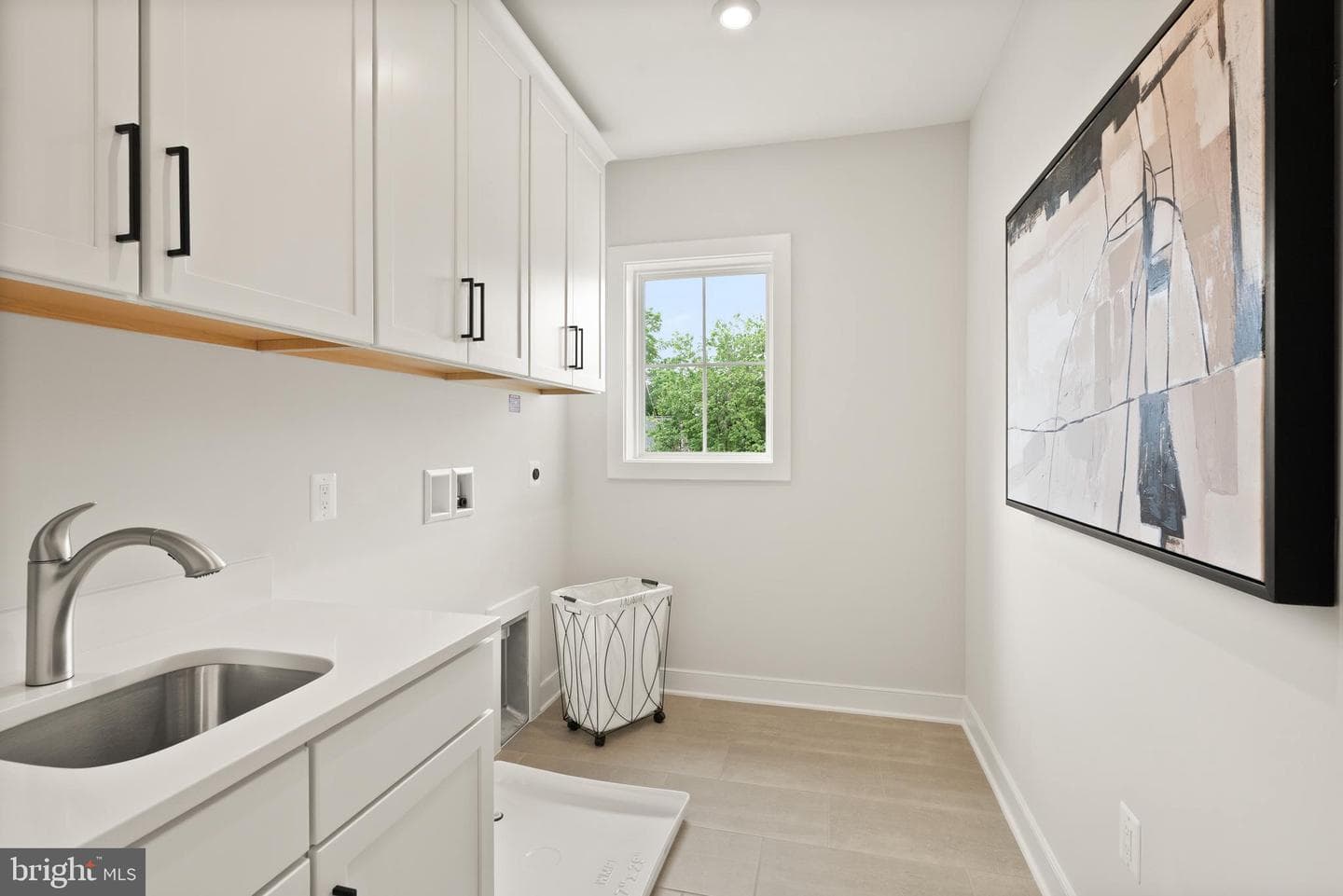 1212 Drake Street SW photo 64