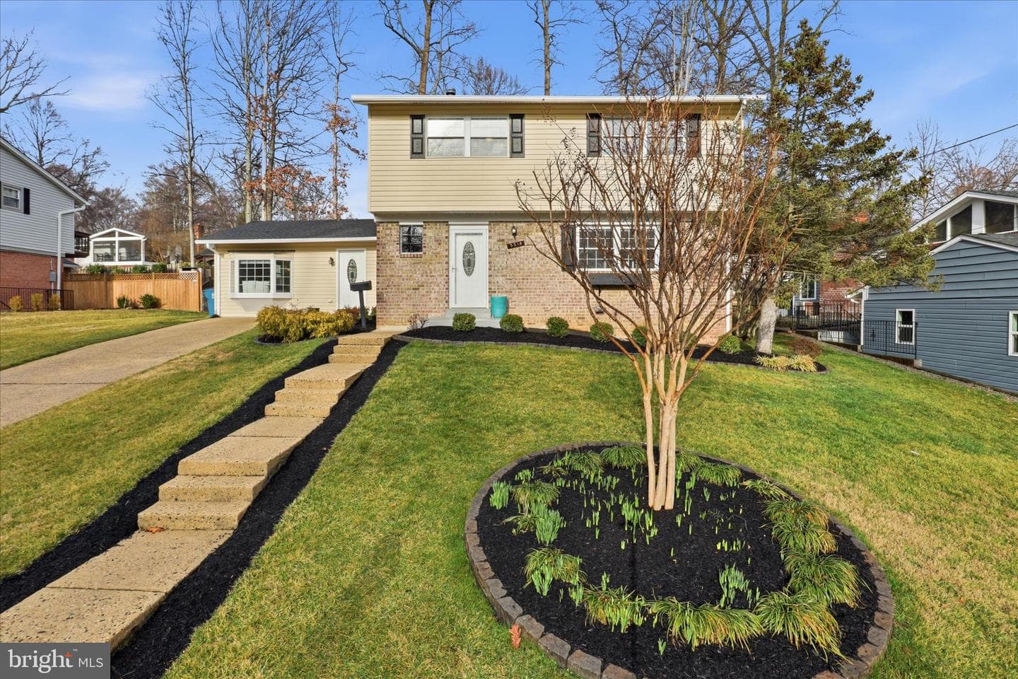 5519 Yorkshire Street photo 4