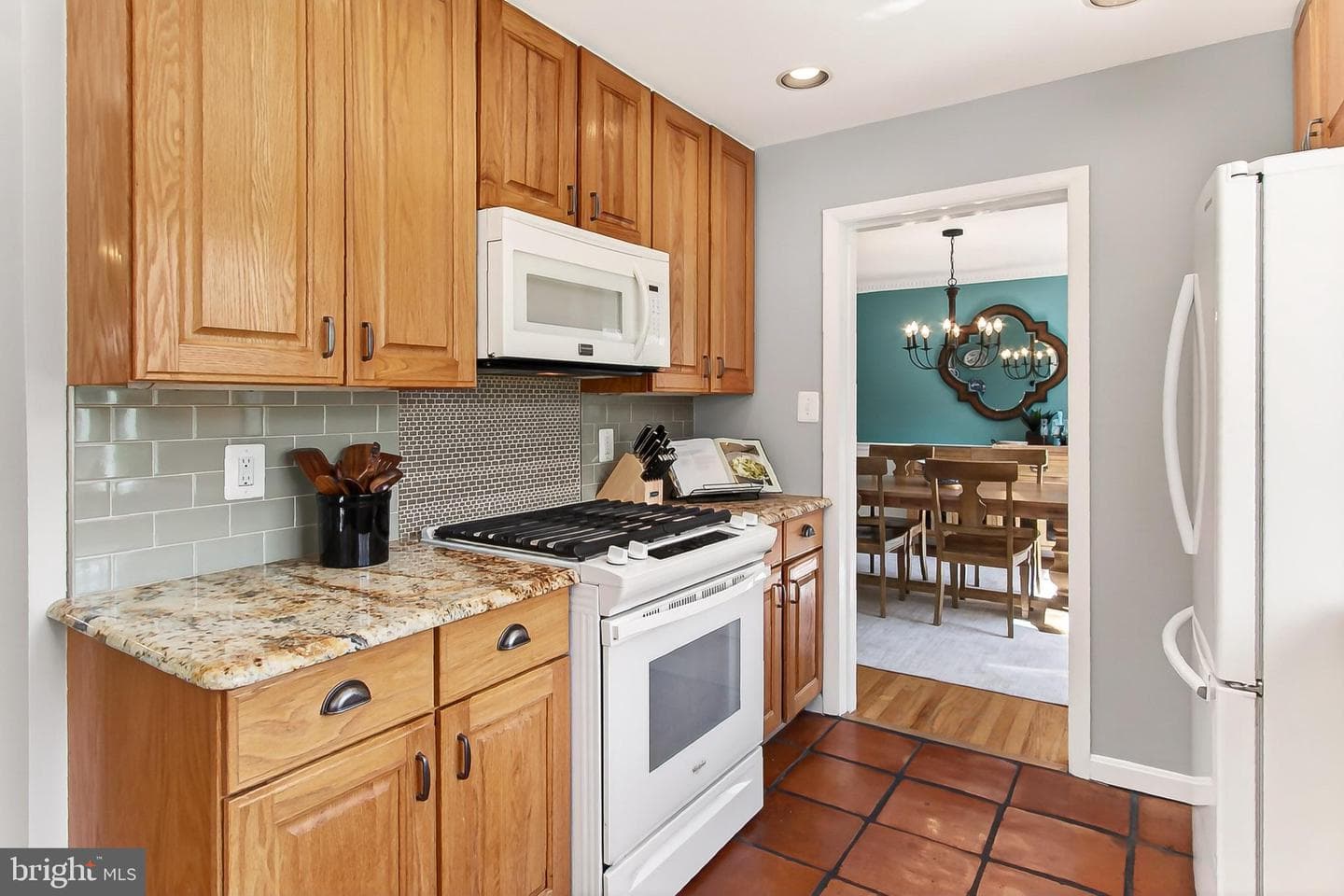 6621 Kerns Road photo 12