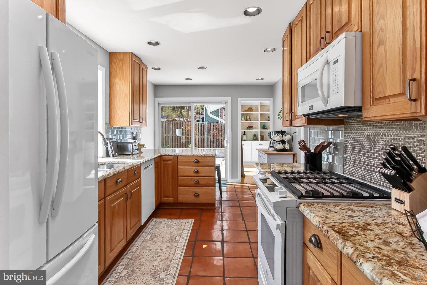6621 Kerns Road photo 13