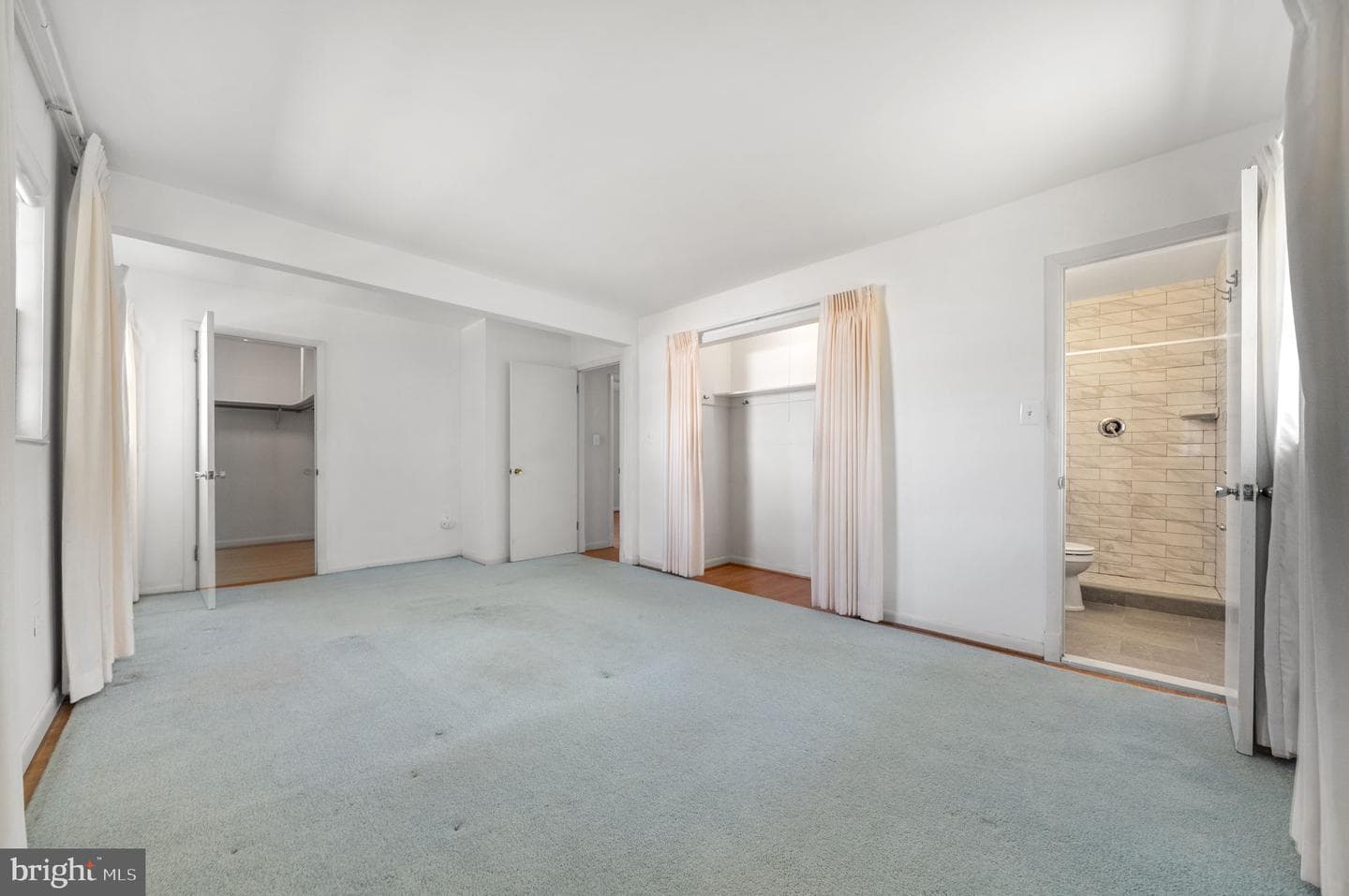 1806 Lansing Court photo 34