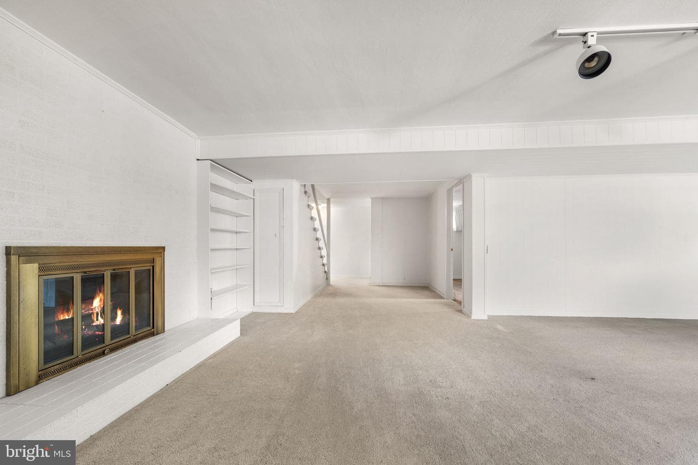 1806 Lansing Court photo 45