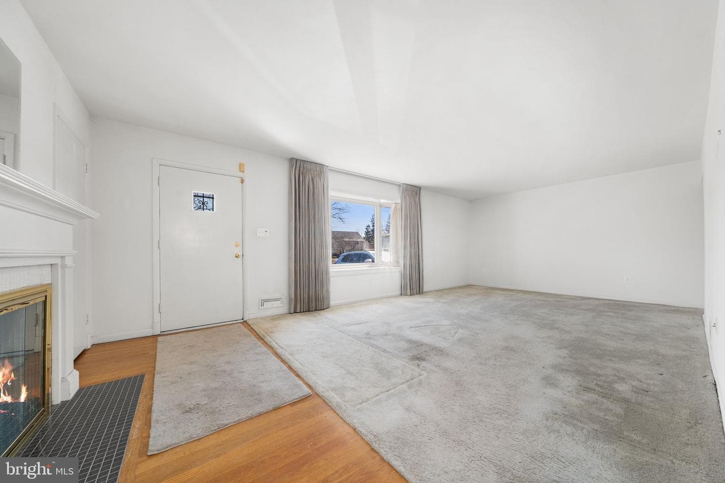 1806 Lansing Court photo 5