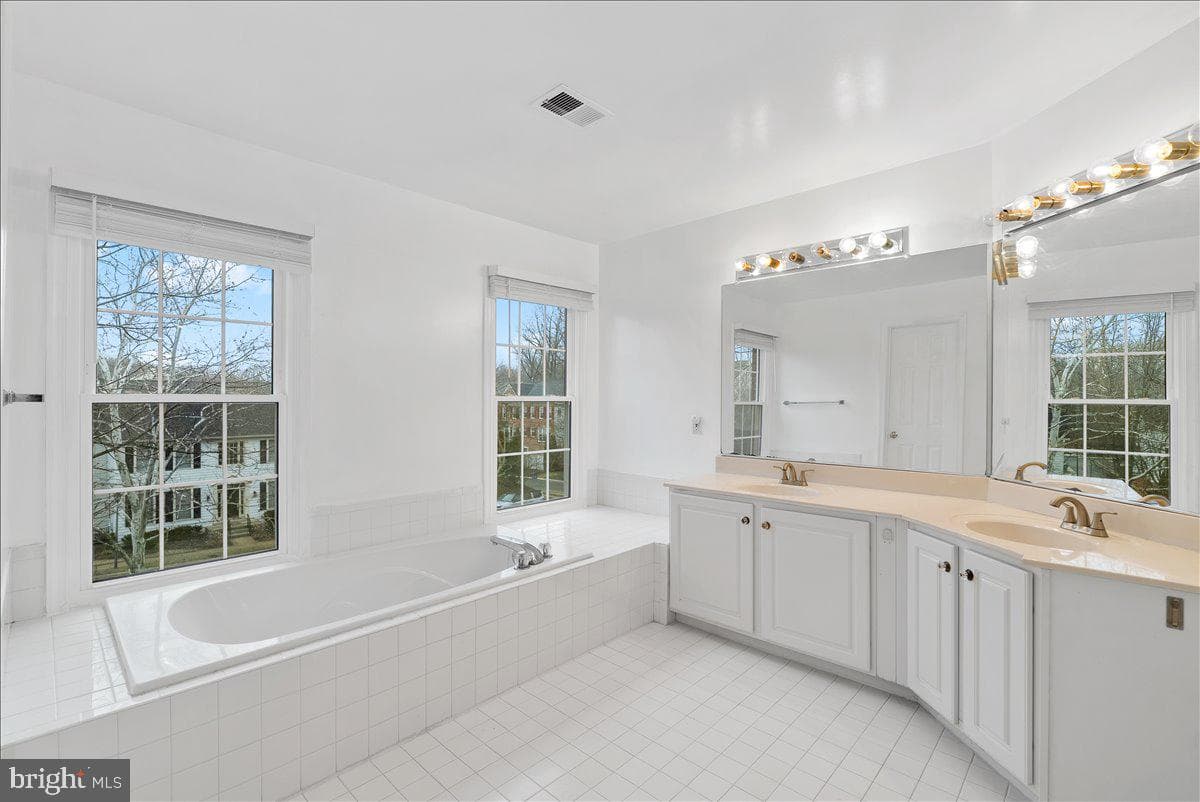 6475 Patuxent Vista Drive photo 35