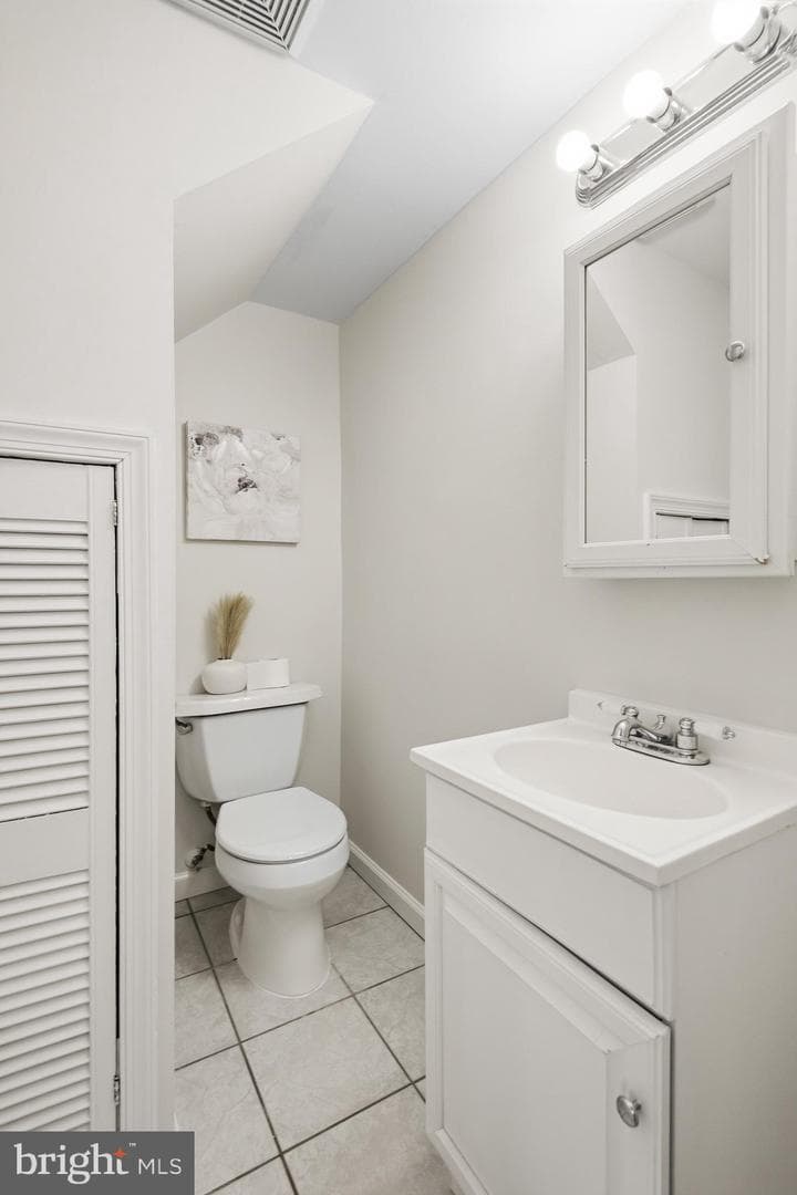 14843 Leicester Court photo 10