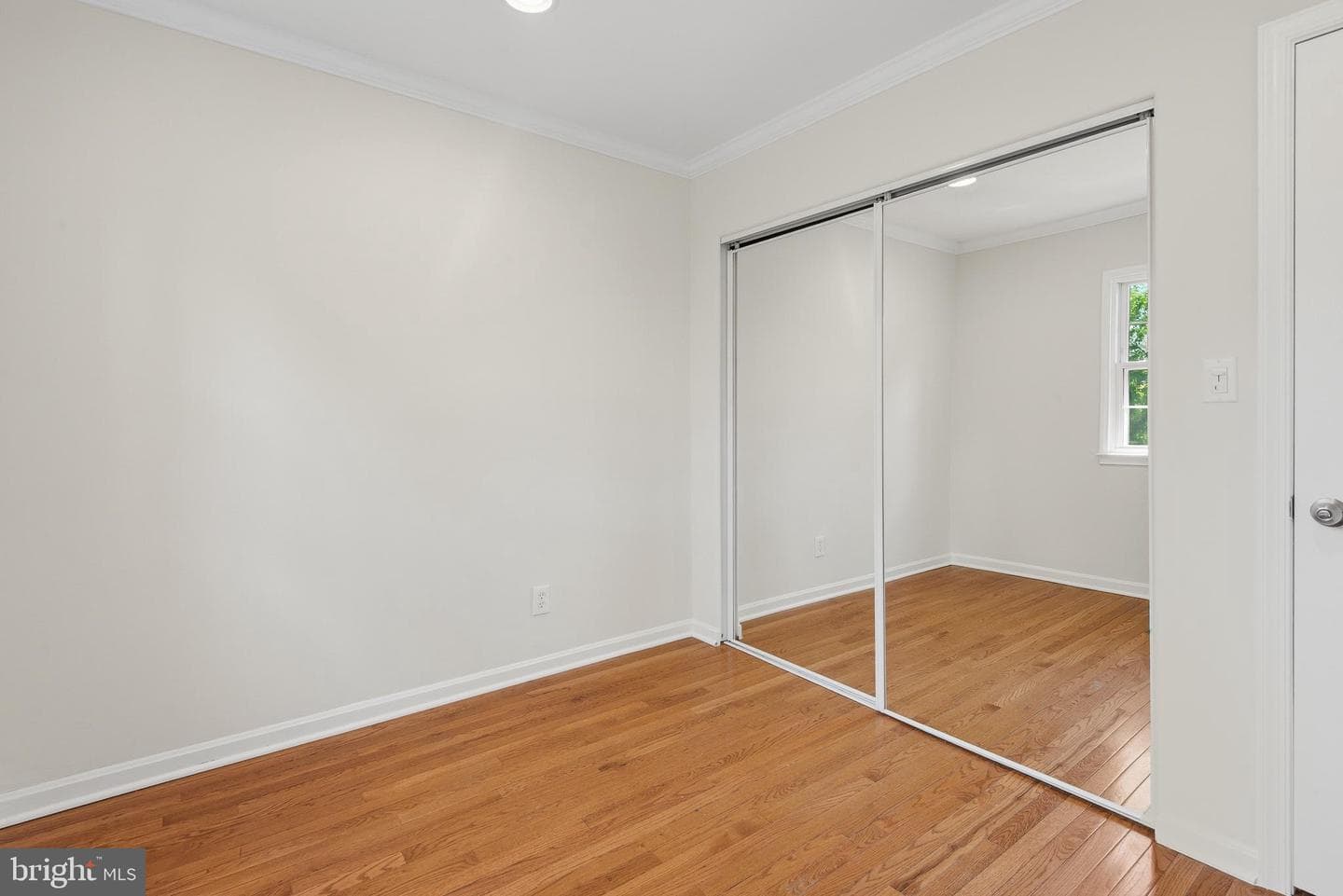 14843 Leicester Court photo 28
