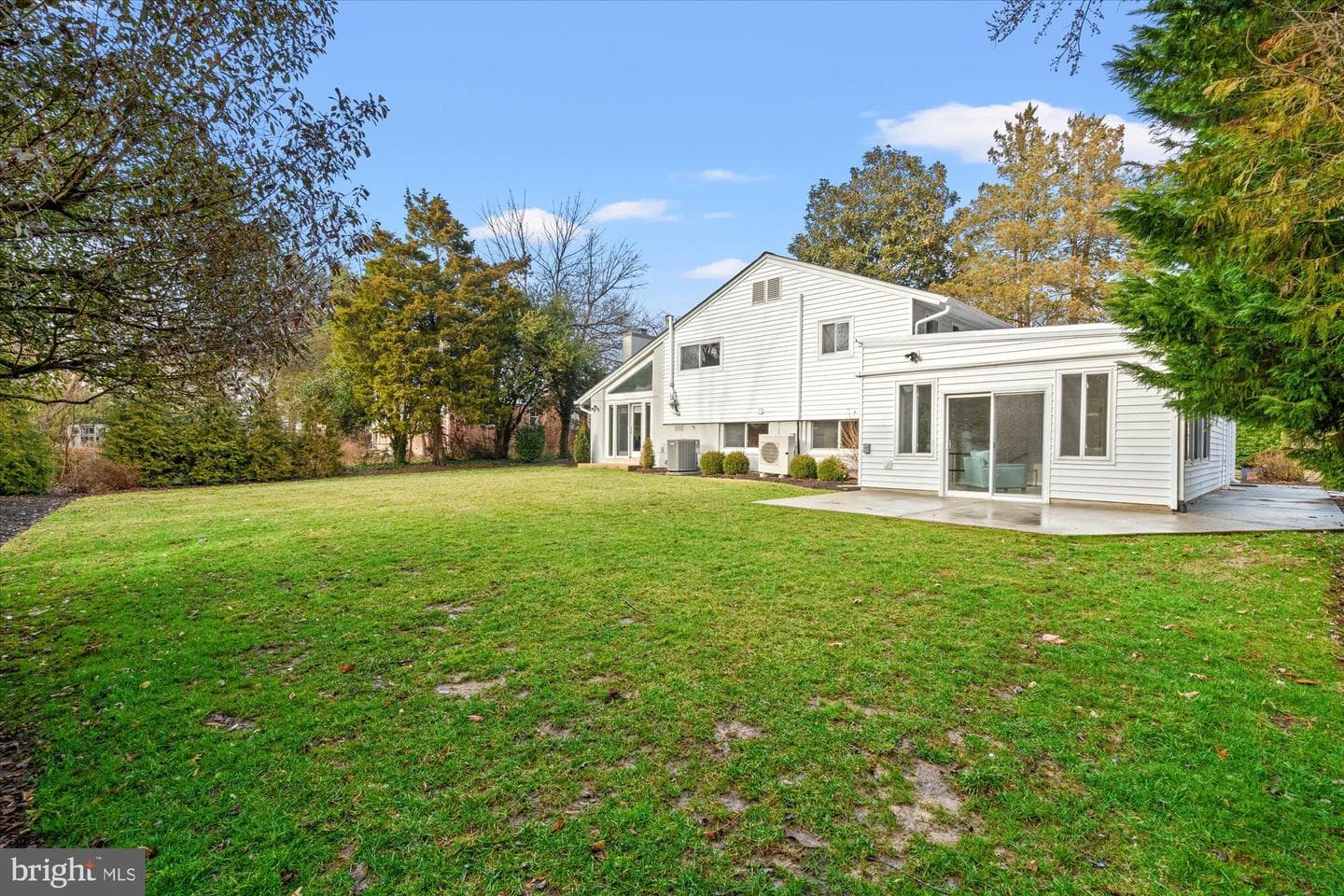 1017 Croton Drive photo 3