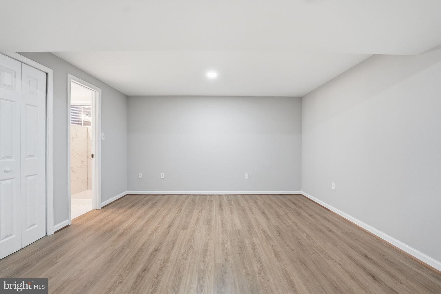 9438 Wallingford Drive photo 23