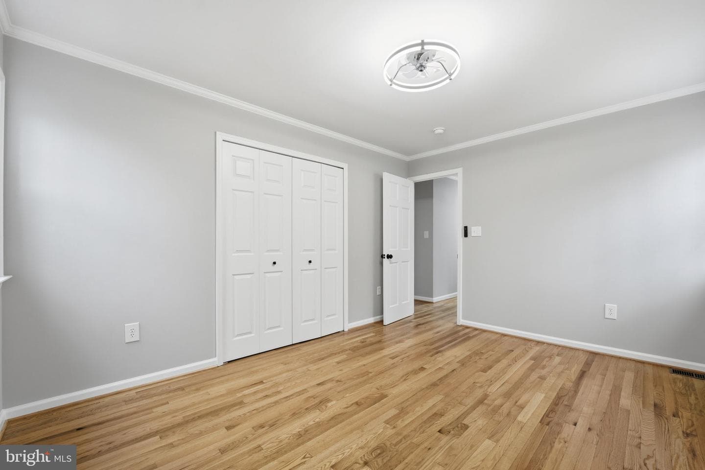 9438 Wallingford Drive photo 35