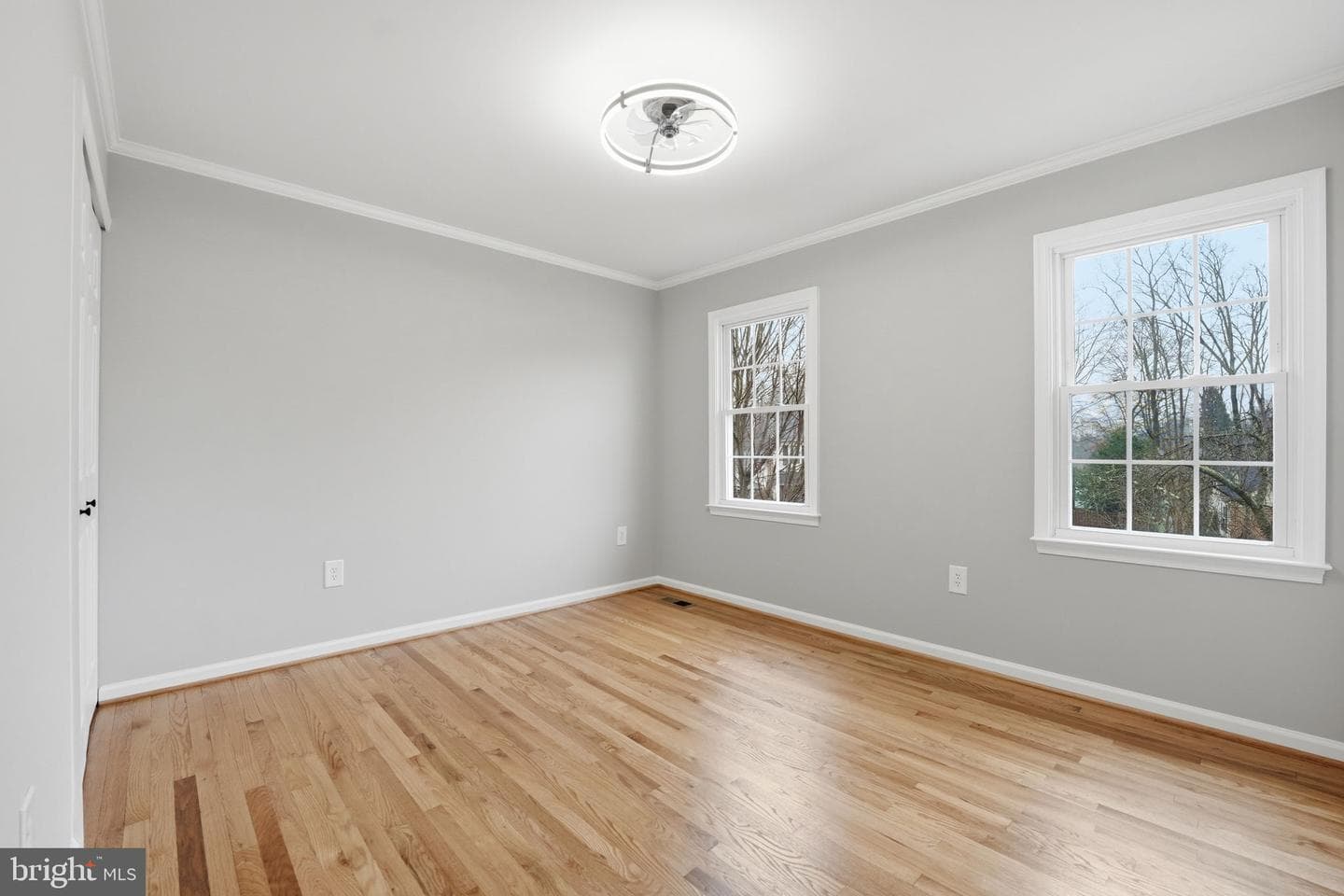 9438 Wallingford Drive photo 38