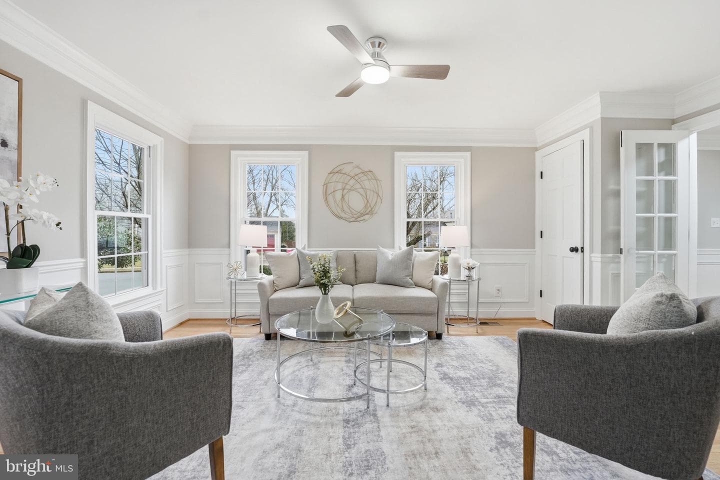 9438 Wallingford Drive photo 4
