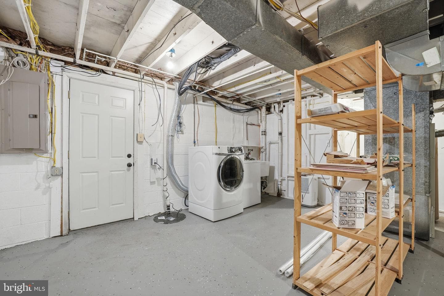 9438 Wallingford Drive photo 41