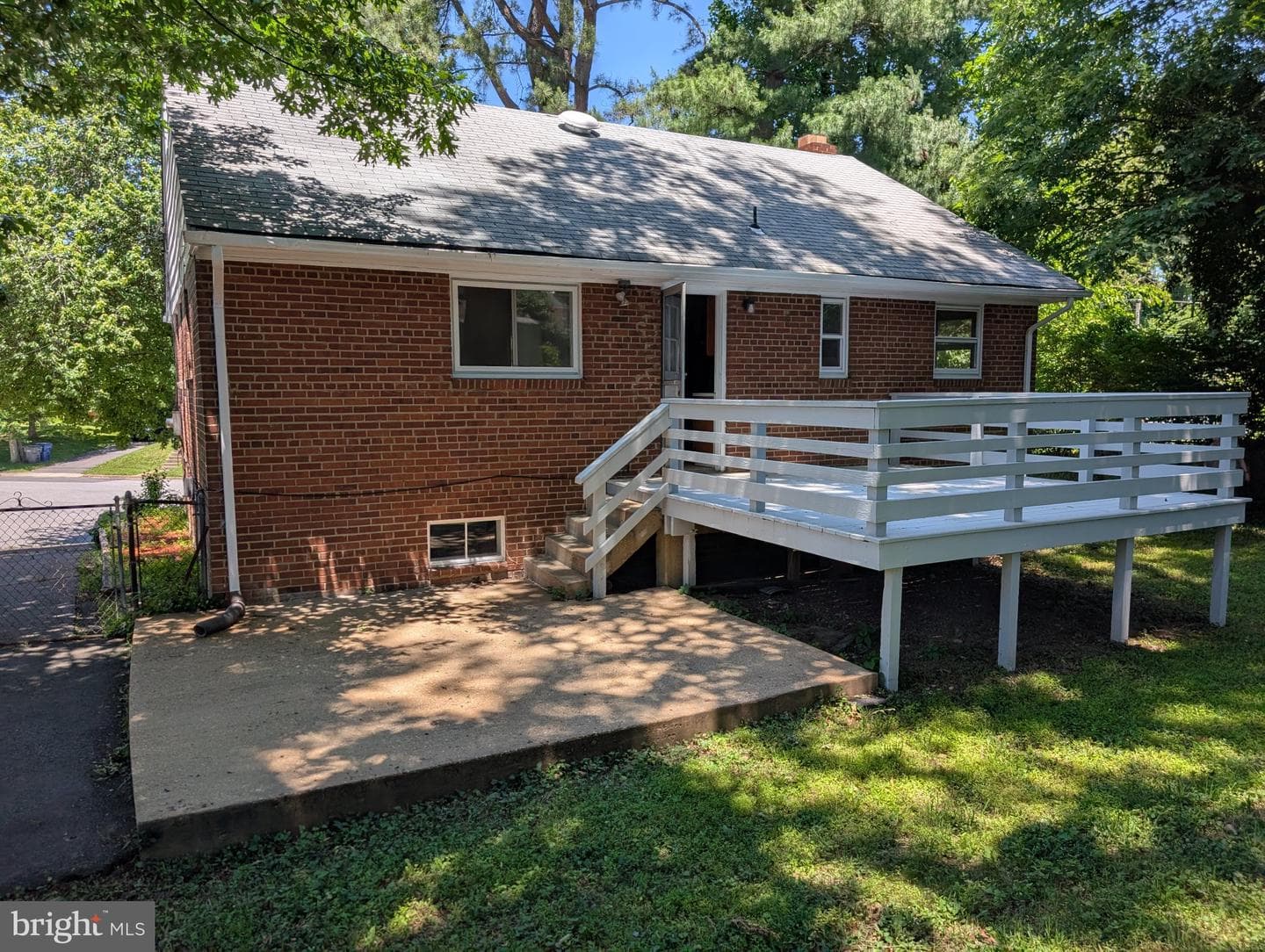 3601 Crest Dr photo 32