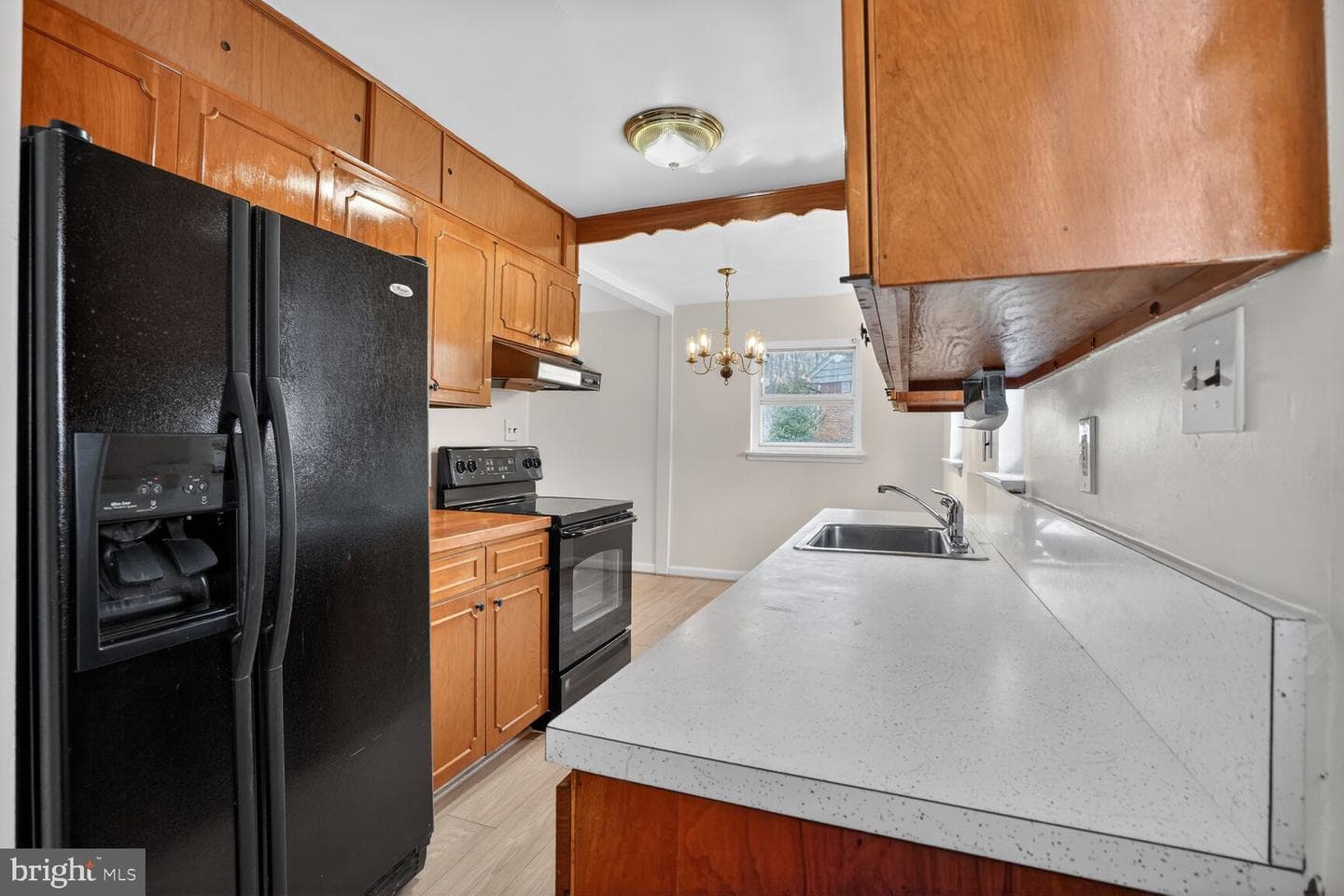 3601 Crest Dr photo 8