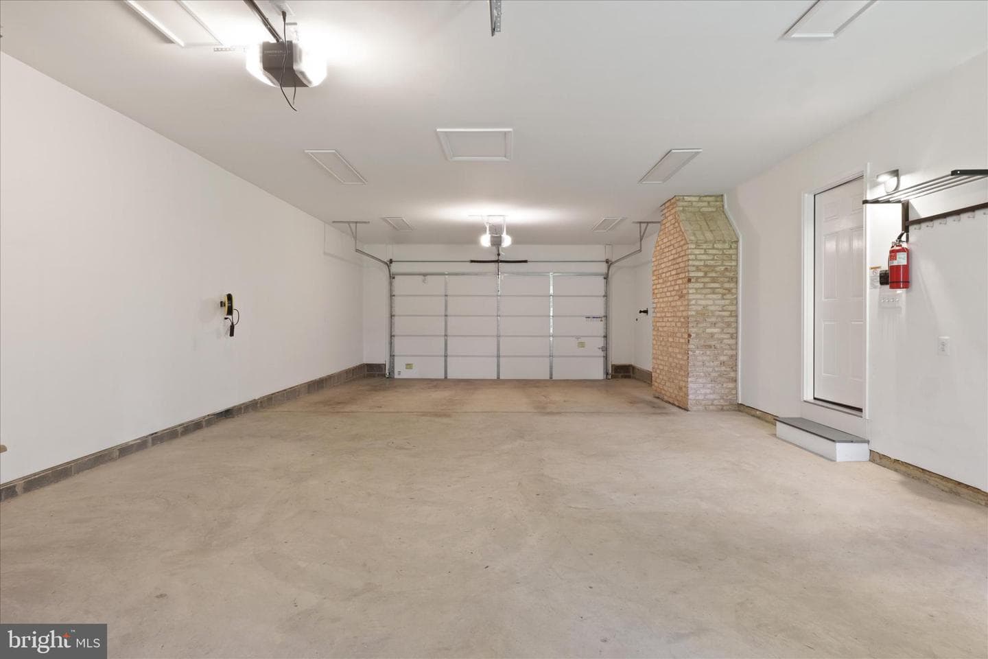 10118 Spinning Wheel Court photo 16