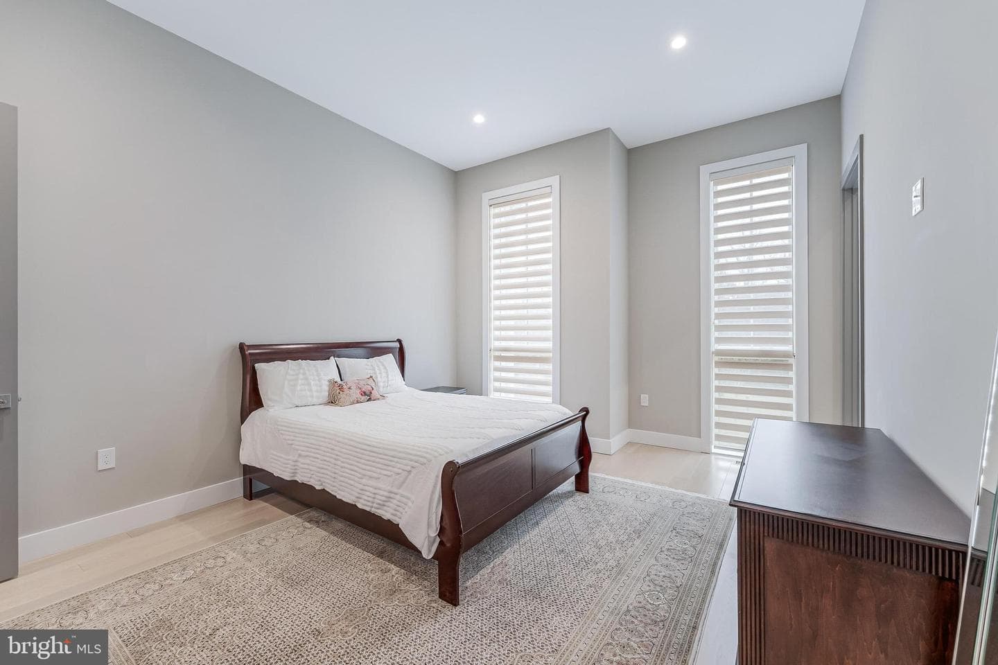 908 Walker Road photo 24