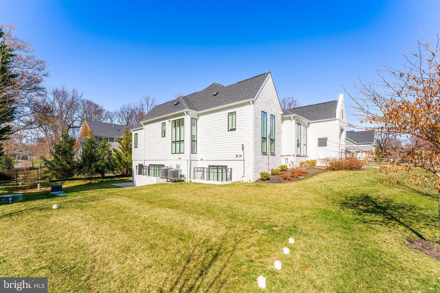 908 Walker Road photo 47
