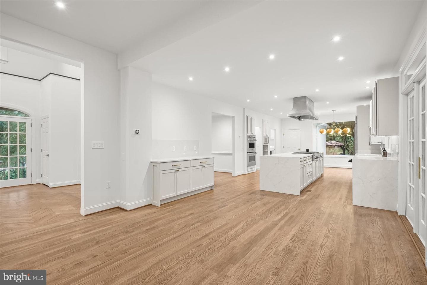 1404 Wynhurst Lane photo 14