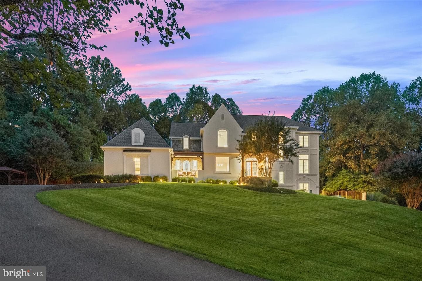 1404 Wynhurst Lane photo 3
