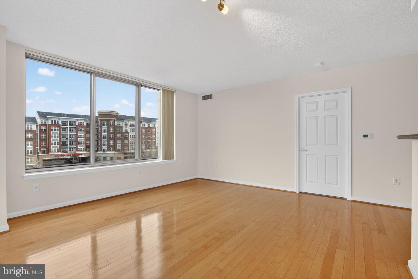 2726 Gallows Road #619 photo 9