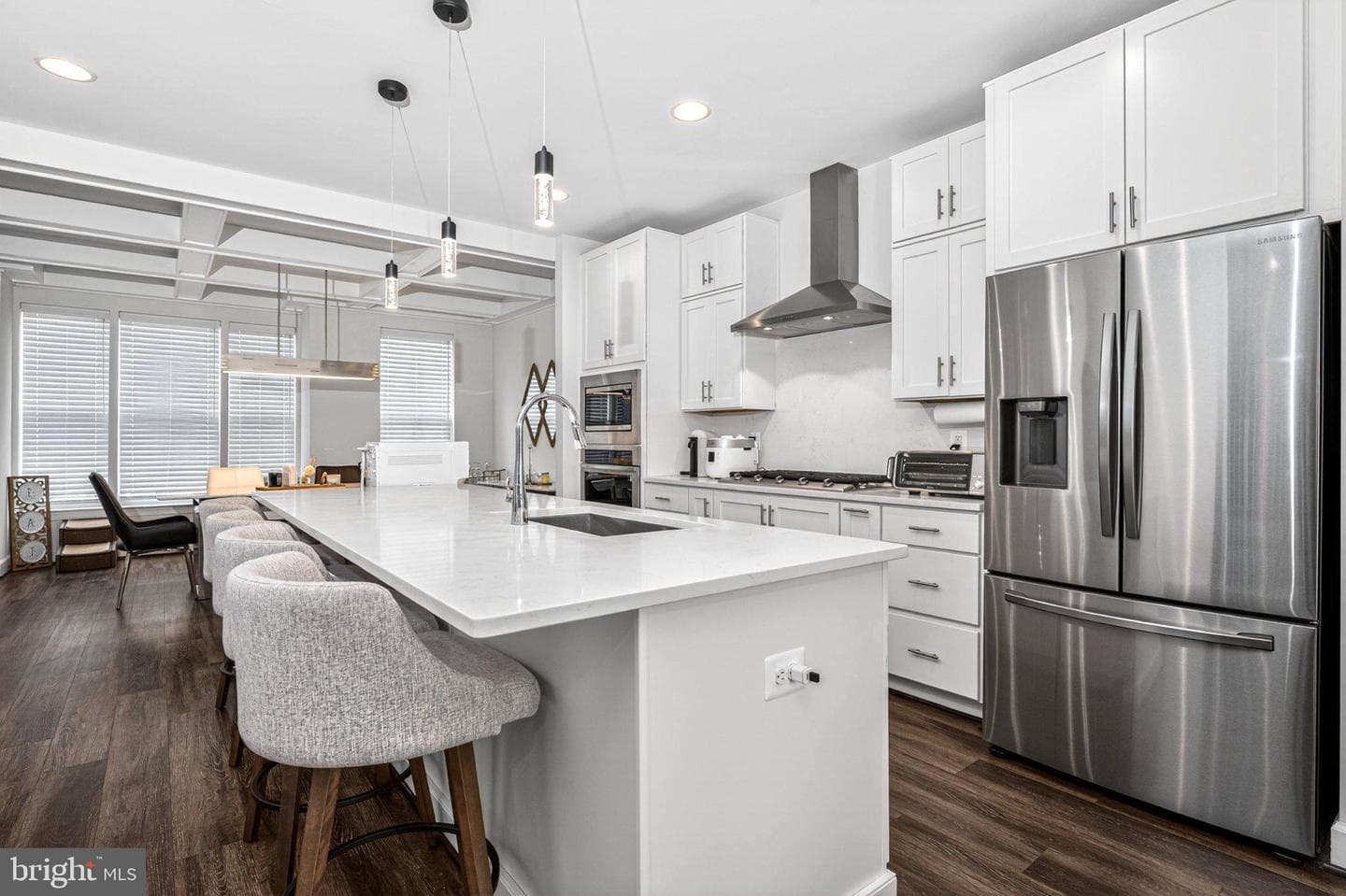 5207 Ridgeview Retreat Drive, Chantilly