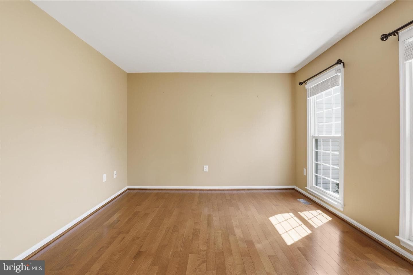 4305 Woodward Court photo 4