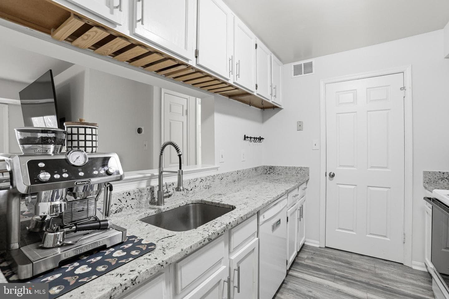 5704 Shadwell Court #91 photo 9