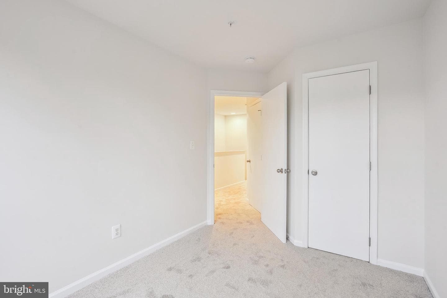 8856 Mansion View Court photo 29