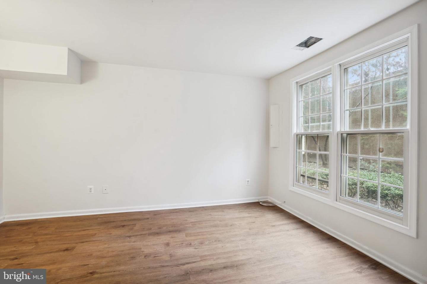 8856 Mansion View Court photo 4