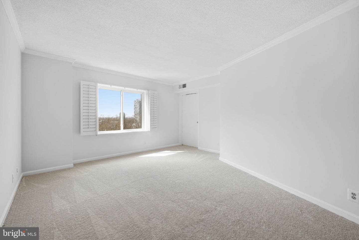 8370 Greensboro Drive #614 photo 26