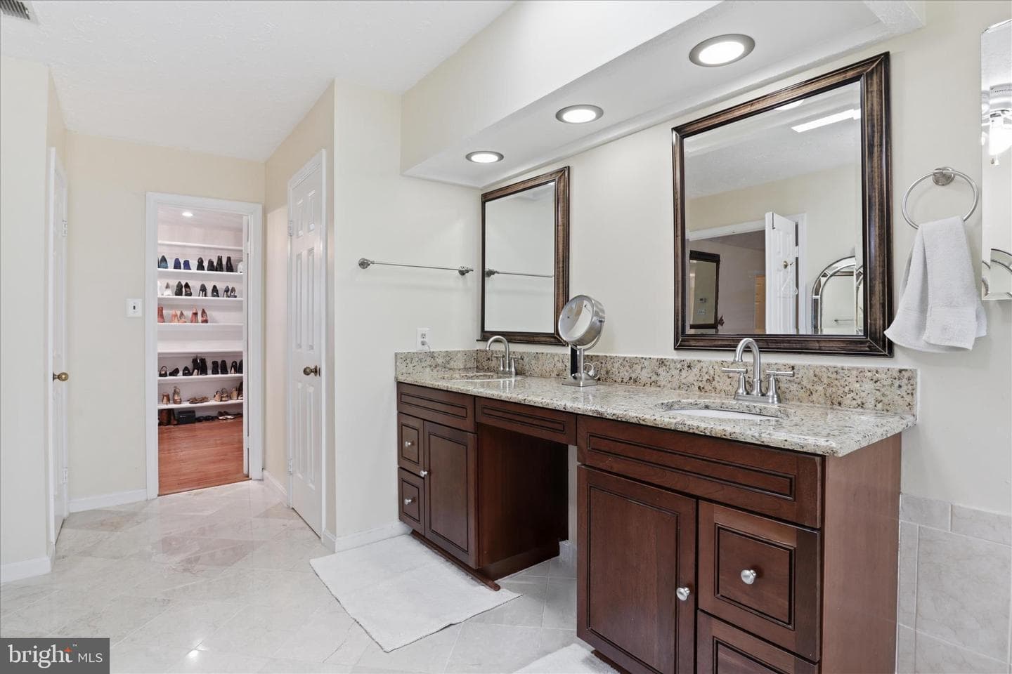 11668 Gilman Lane photo 37