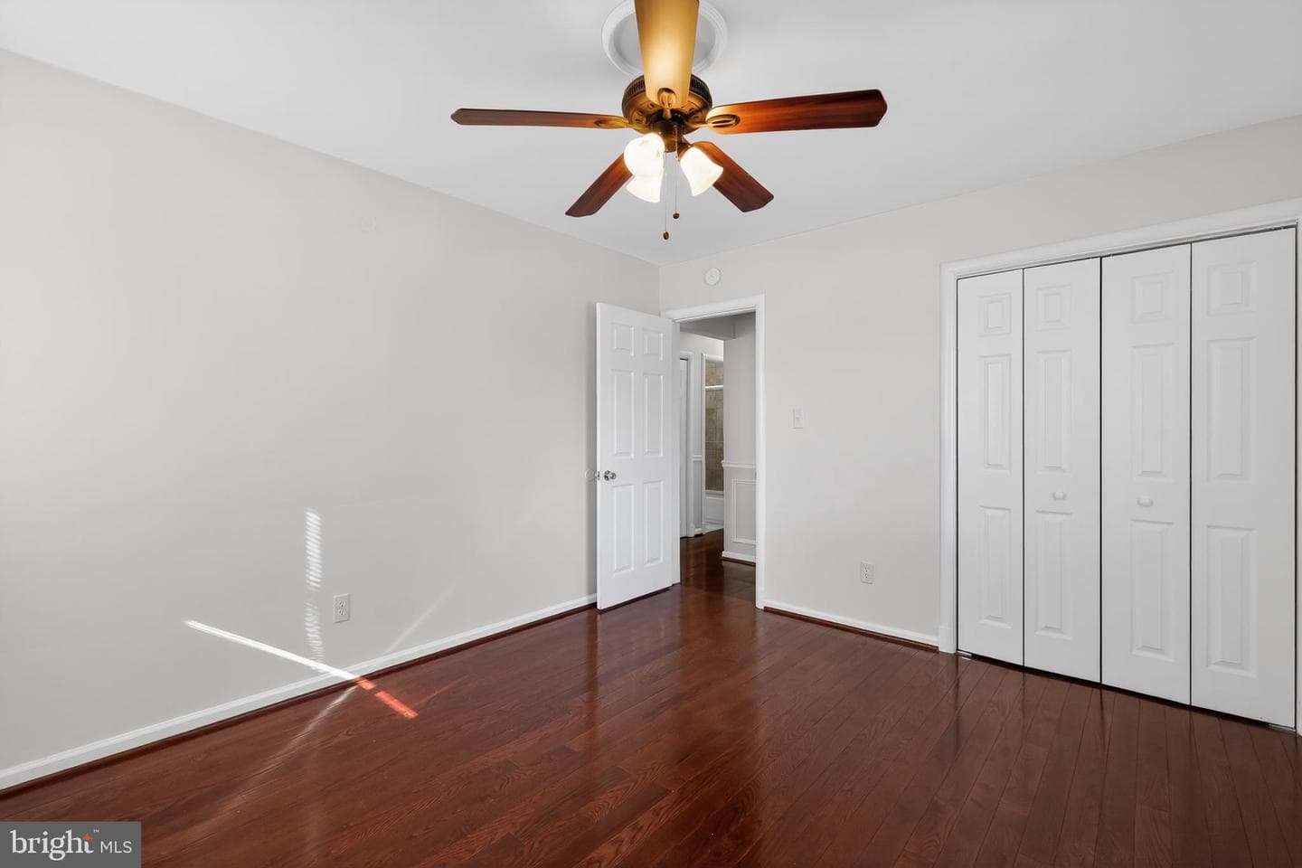3164 Patrick Henry Drive photo 15