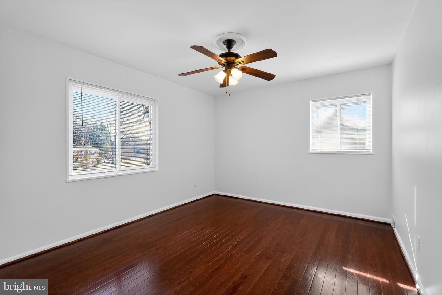 3164 Patrick Henry Drive photo 16