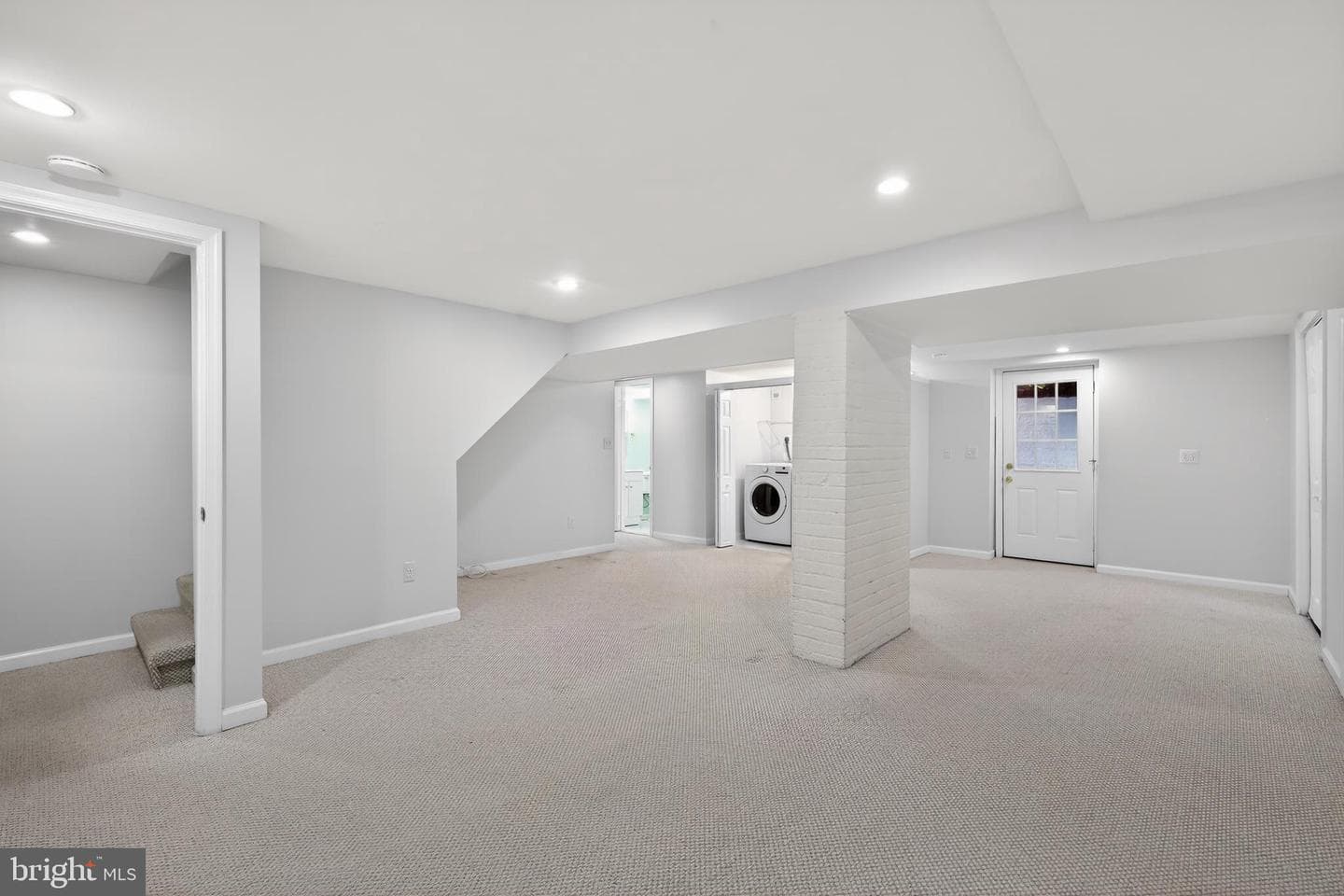 3164 Patrick Henry Drive photo 20