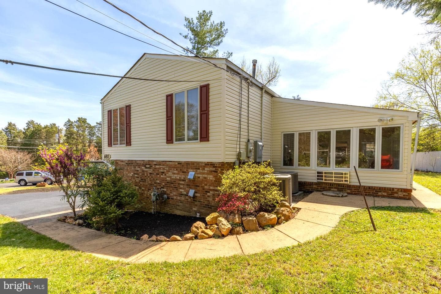 6811 Valley Brook Drive photo 44