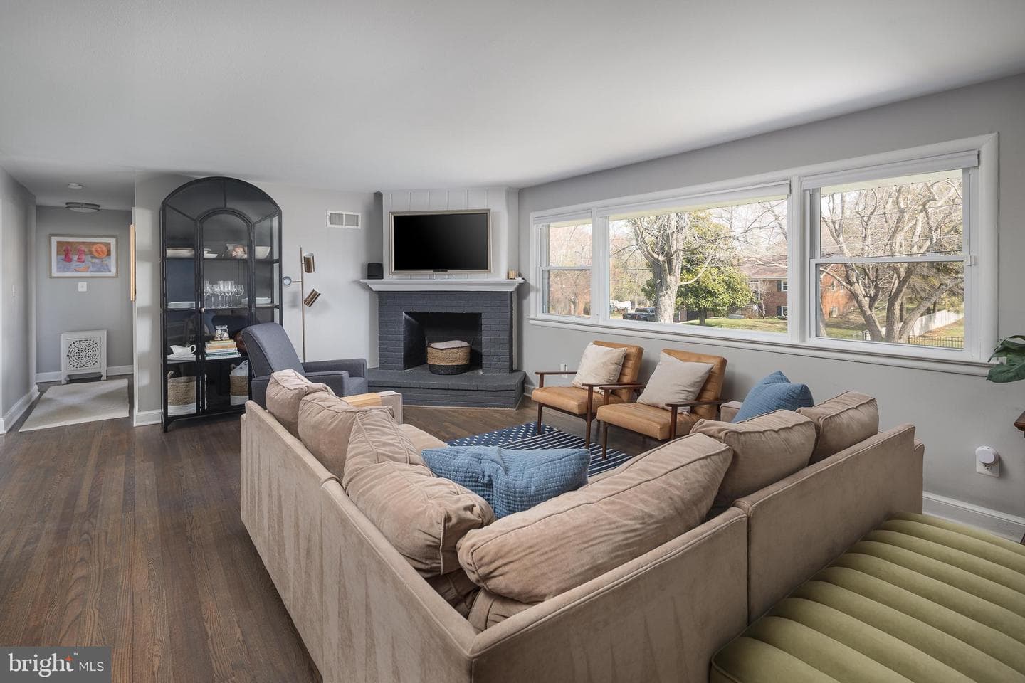8912 Dogue Drive photo 4