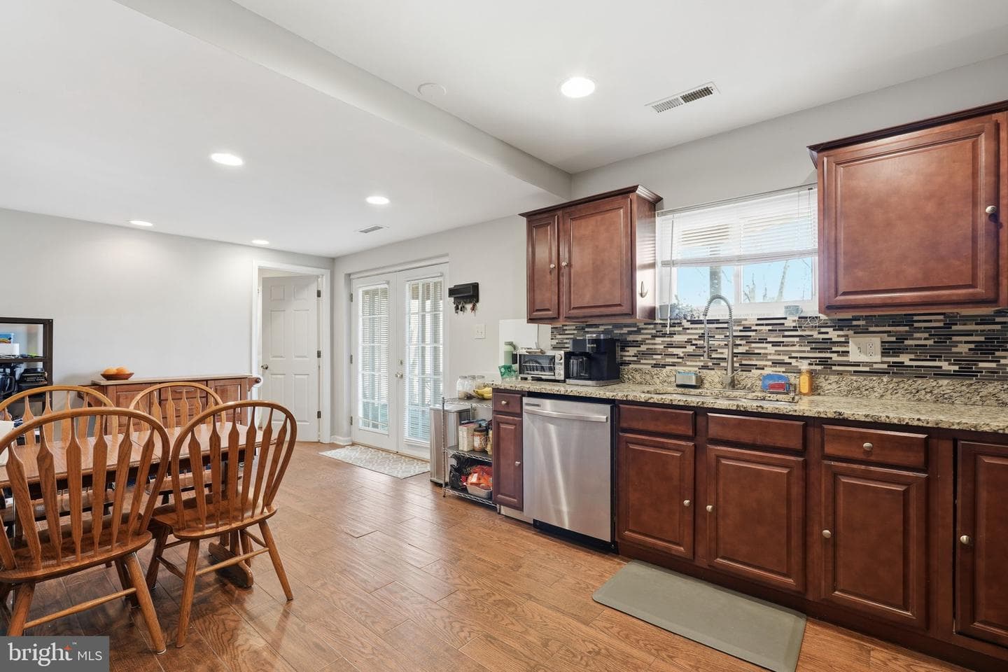 721 Upham Place NW photo 34
