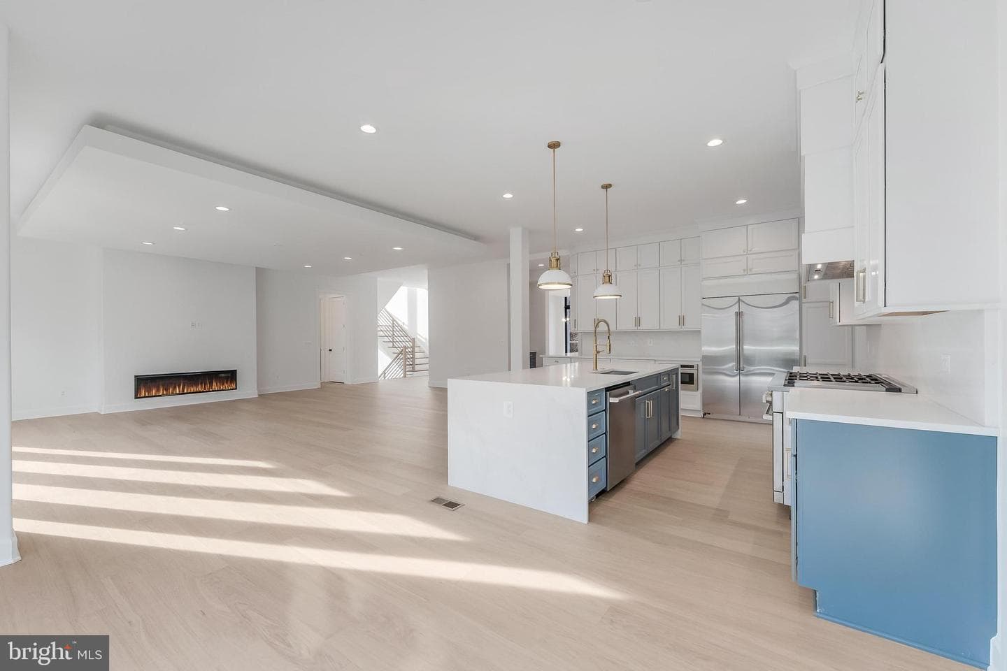 731 Ellsworth Avenue photo 24