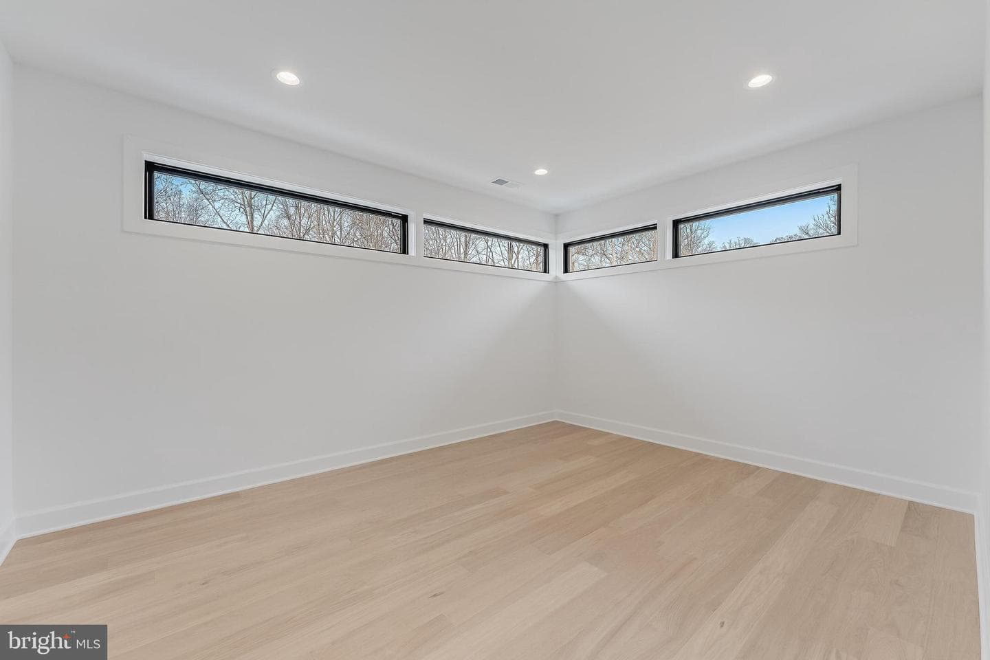 731 Ellsworth Avenue photo 44