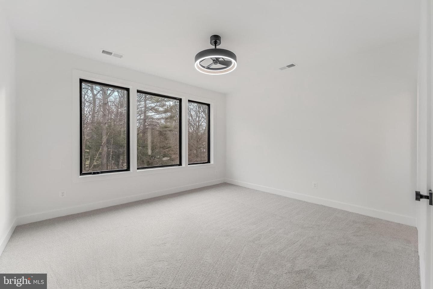 731 Ellsworth Avenue photo 48