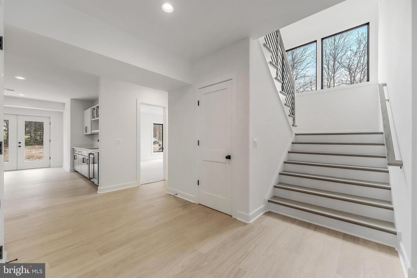 731 Ellsworth Avenue photo 59