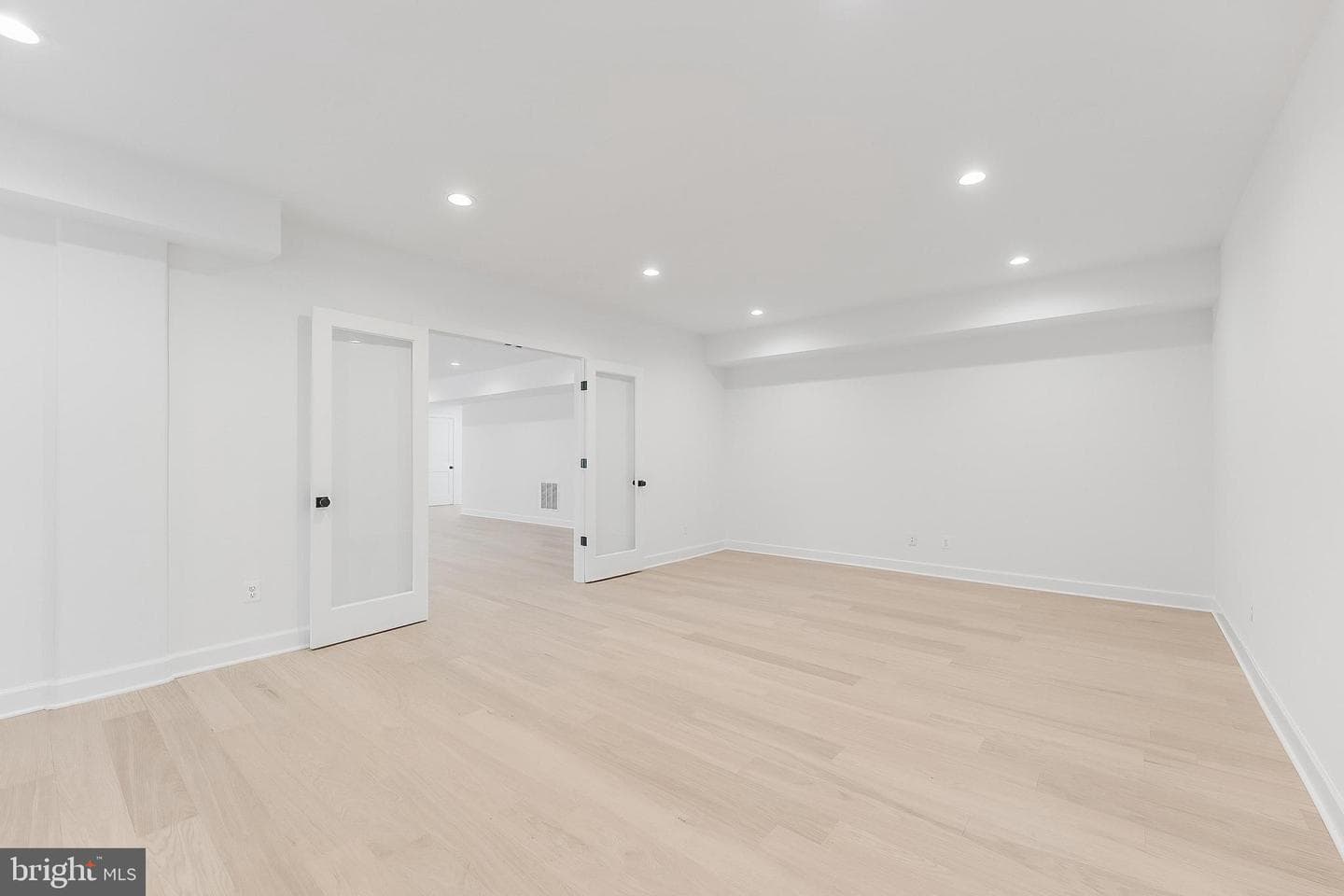 731 Ellsworth Avenue photo 66